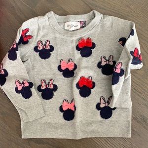 Girls Gap Minnie Mouse sweater.